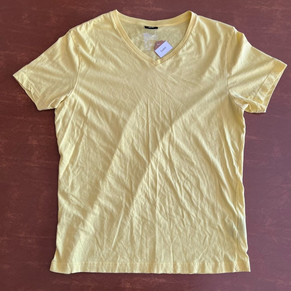 H&M Organic Cotton Bright Yellow V-Neck Basic Short-Sleeve T-Shirt (Men's L)